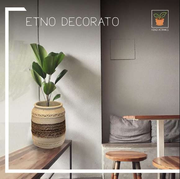 حوض نباتات ديكوري Etno Decorato من Kanzi Botanics، مناسب للاستخدام الداخلي والخارجي ومقاوم للعوامل الجوية.